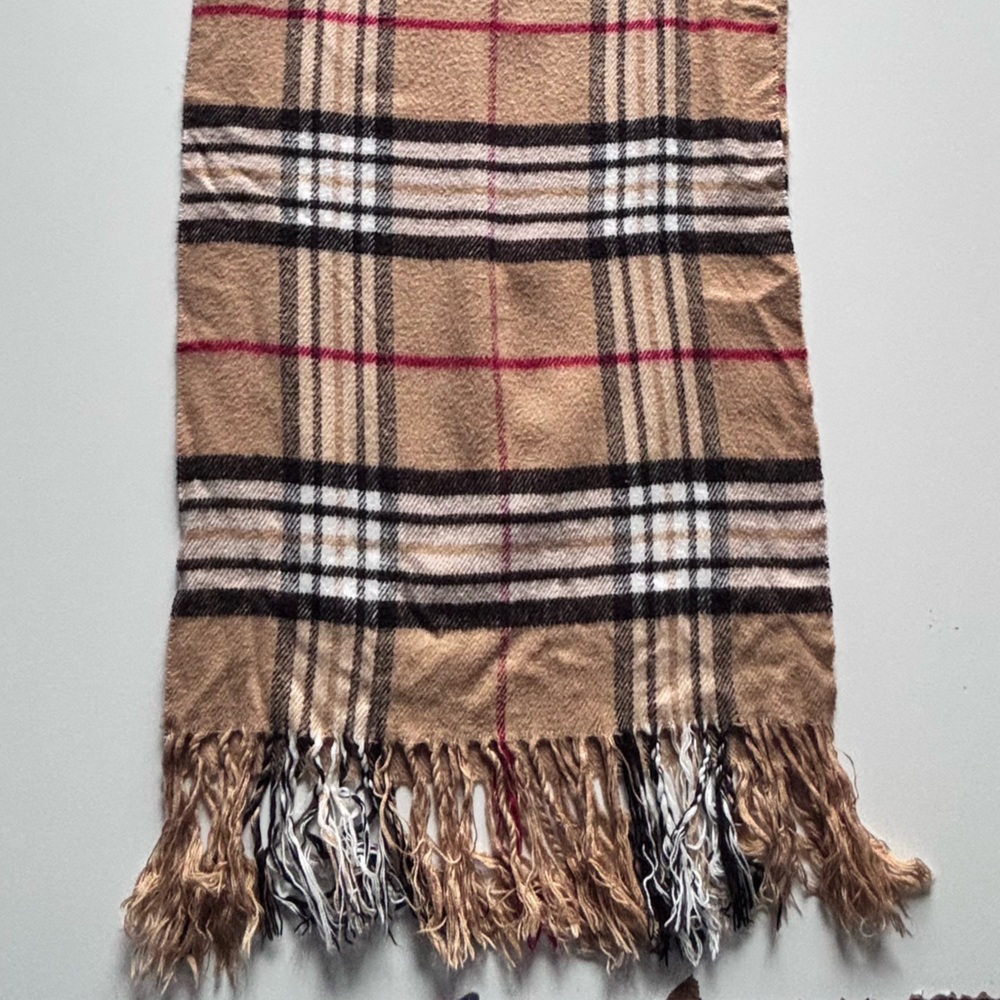 SCARF - Picture 2 of 11